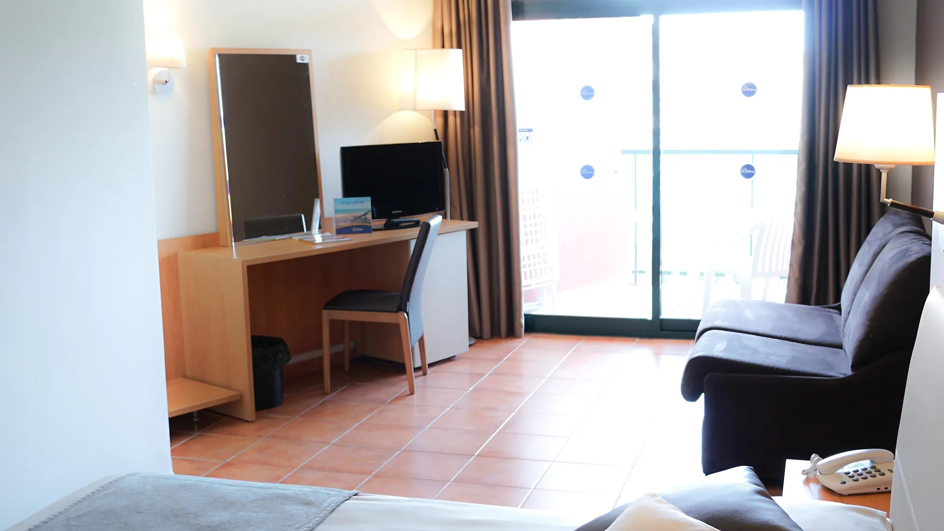 فندق Ohtels Vil-La Romana سالو