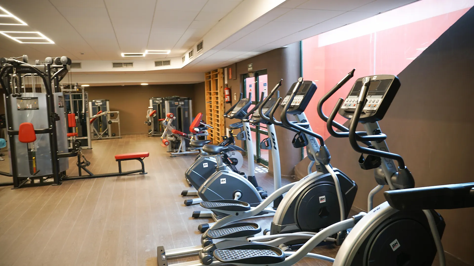 فندق Ohtels Vil-La Romana سالو