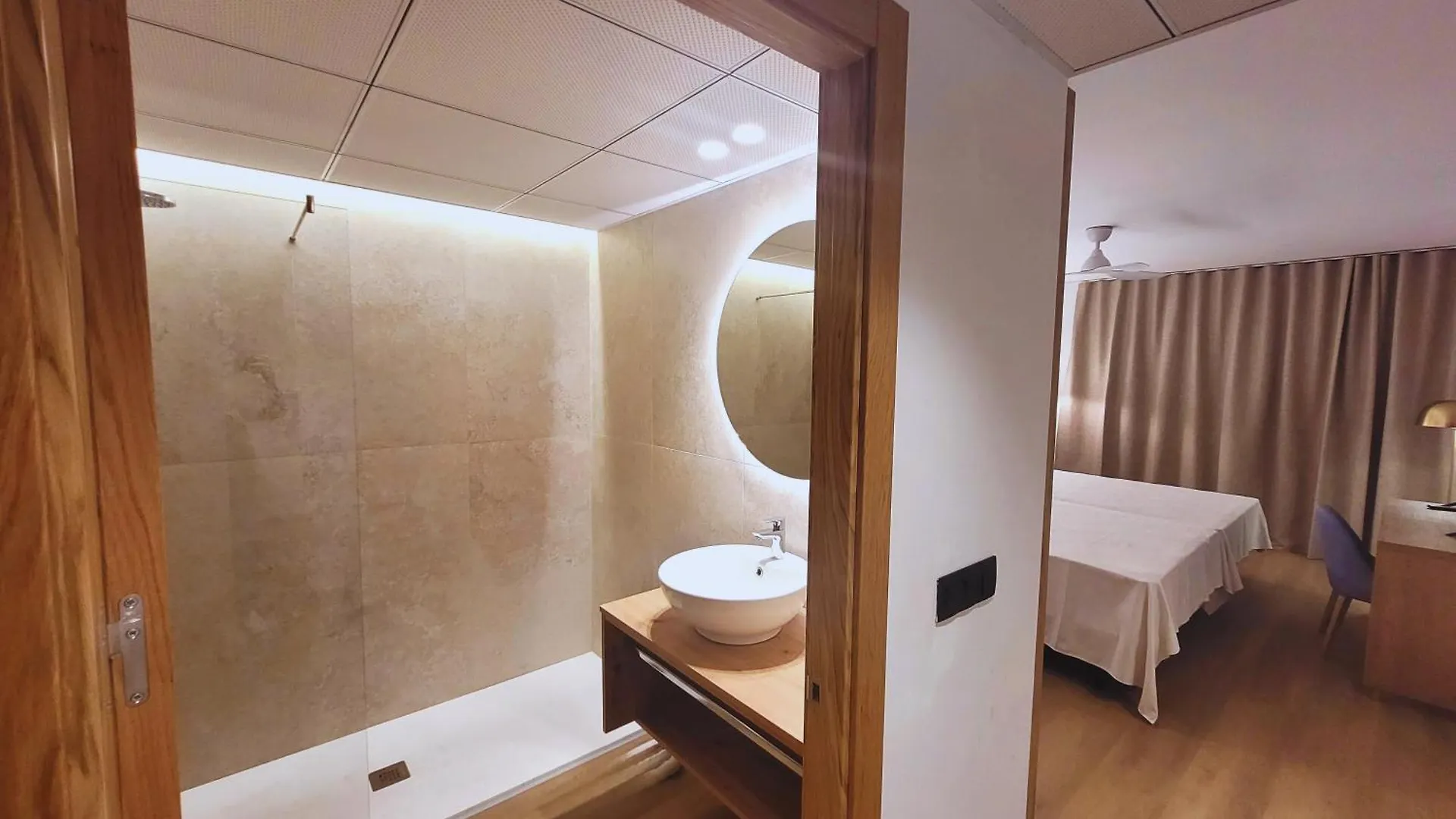 Ohtels Vil-La Romana سالو فندق