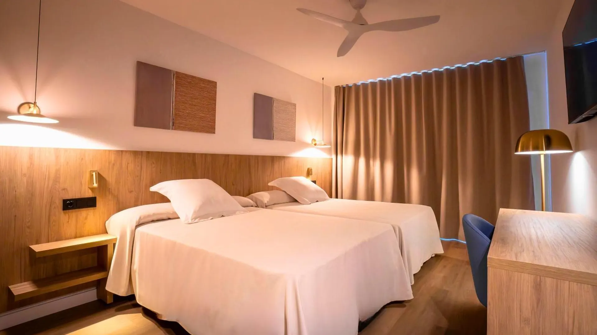 Ohtels Vil-La Romana سالو